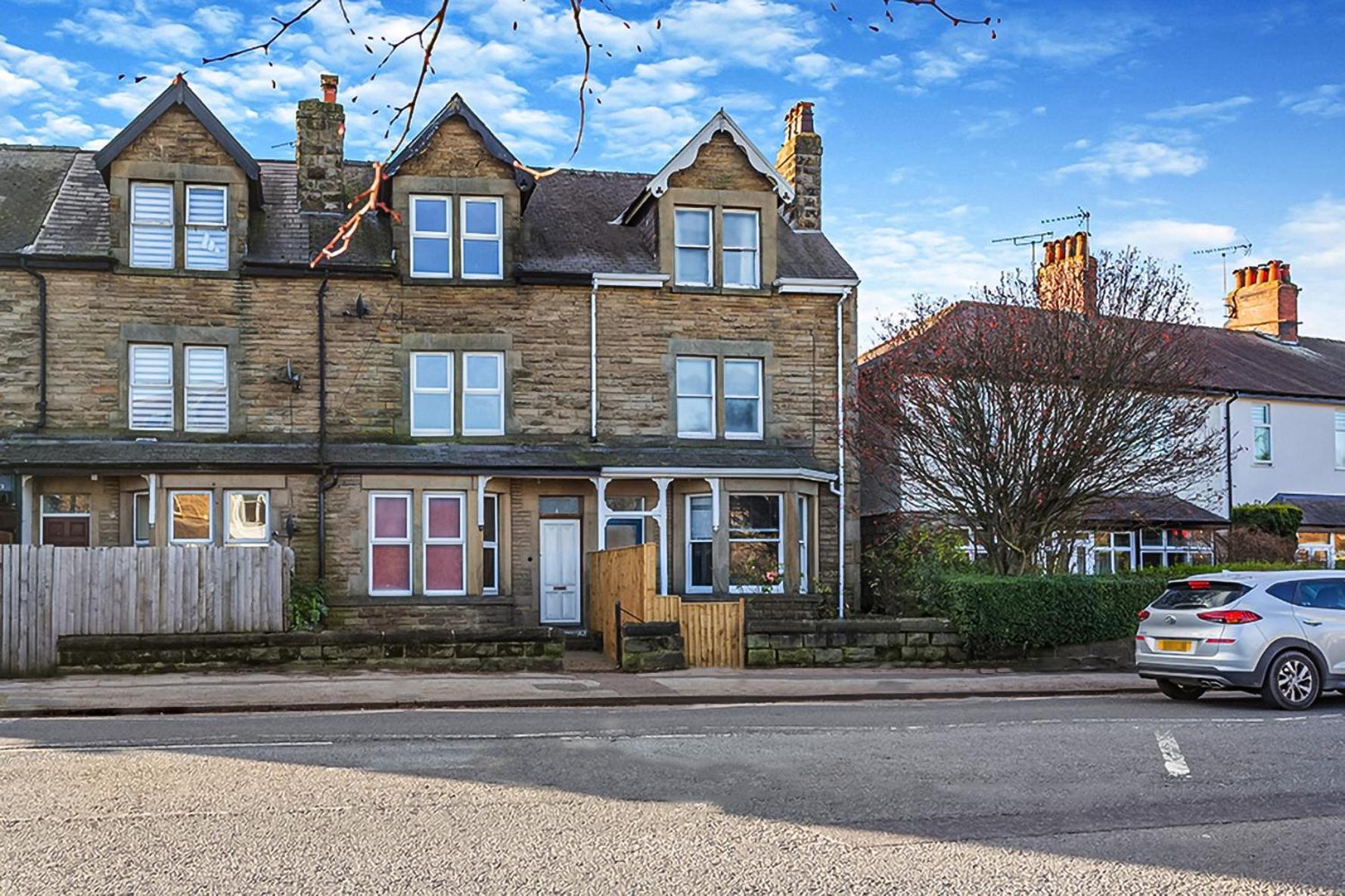The Harrogate House - 4 Bed Townhouse Apartamento Exterior foto