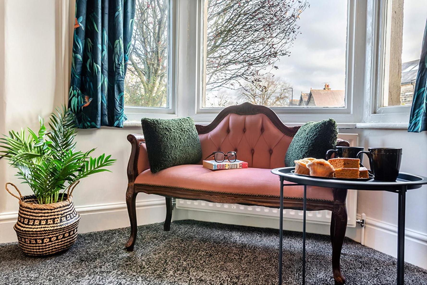 The Harrogate House - 4 Bed Townhouse Apartamento Exterior foto